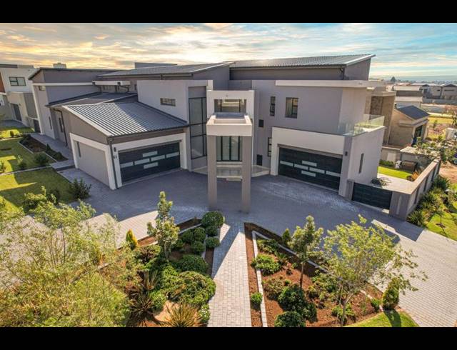 6 BEDROOM HOUSE FOR SALE IN MIDSTREAM RIDGE